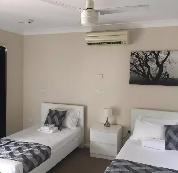 Narimba Motel