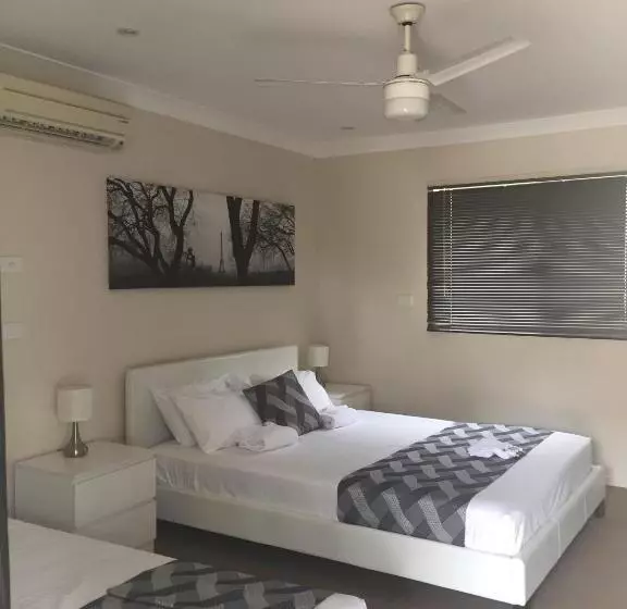 Narimba Motel