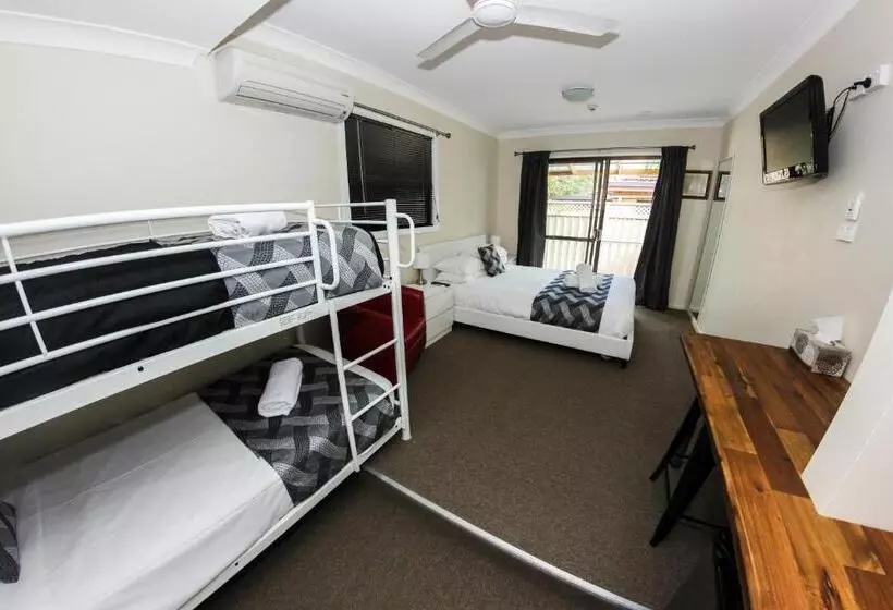 Narimba Motel