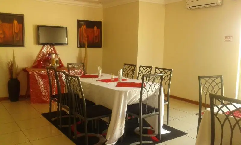 پانسیون Comfort Palace Guest House Francistown