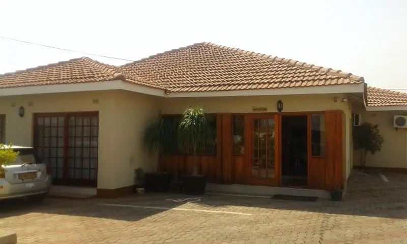 پانسیون Comfort Palace Guest House Francistown