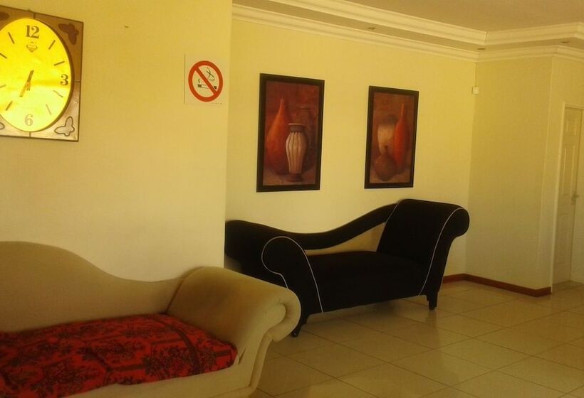 پانسیون Comfort Palace Guest House Francistown