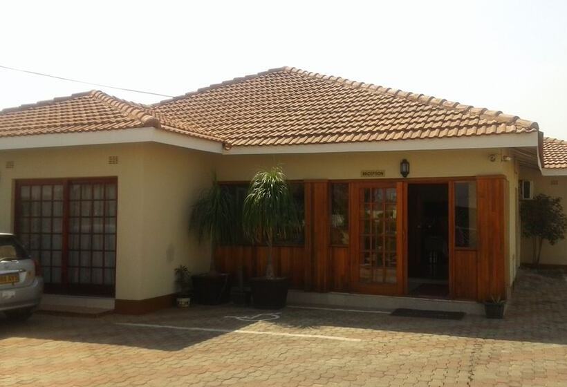 پانسیون Comfort Palace Guest House Francistown