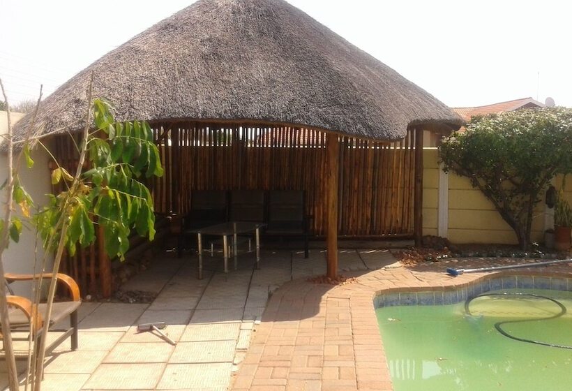 پانسیون Comfort Palace Guest House Francistown