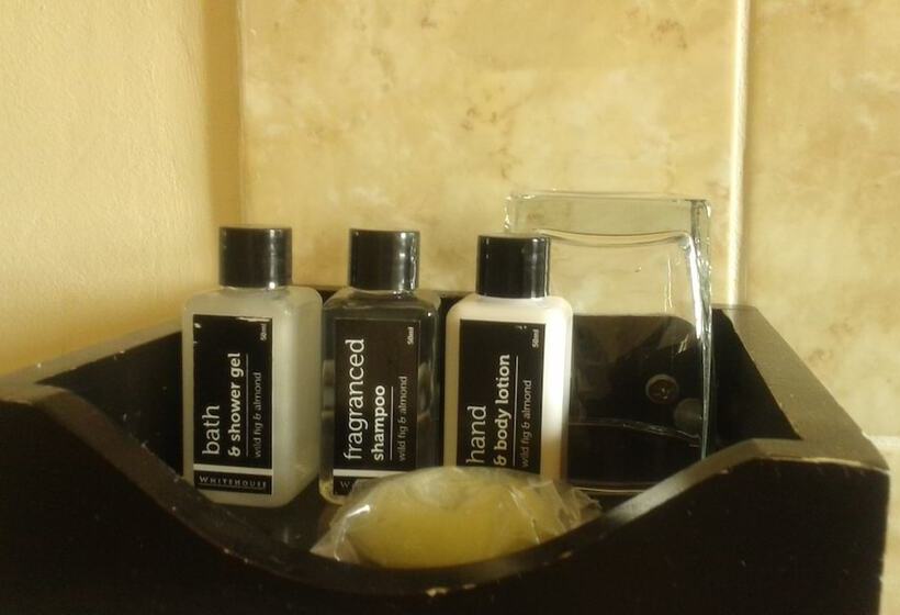 پانسیون Comfort Palace Guest House Francistown