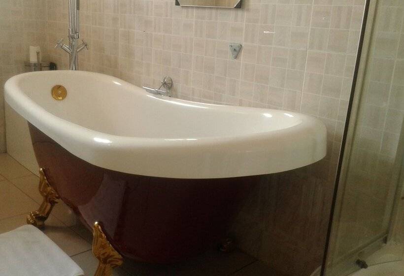 پانسیون Comfort Palace Guest House Francistown