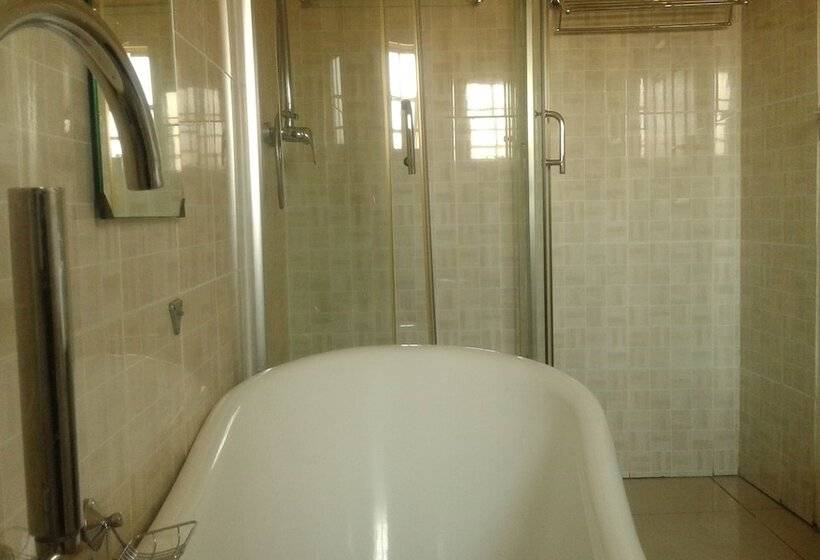 پانسیون Comfort Palace Guest House Francistown