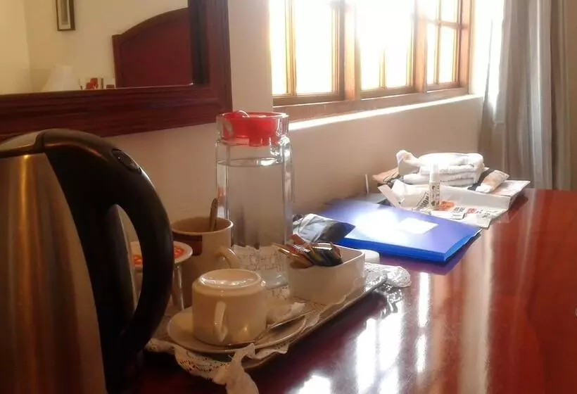 پانسیون Comfort Palace Guest House Francistown