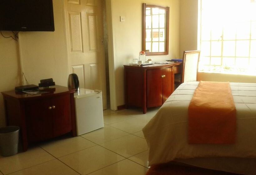 پانسیون Comfort Palace Guest House Francistown