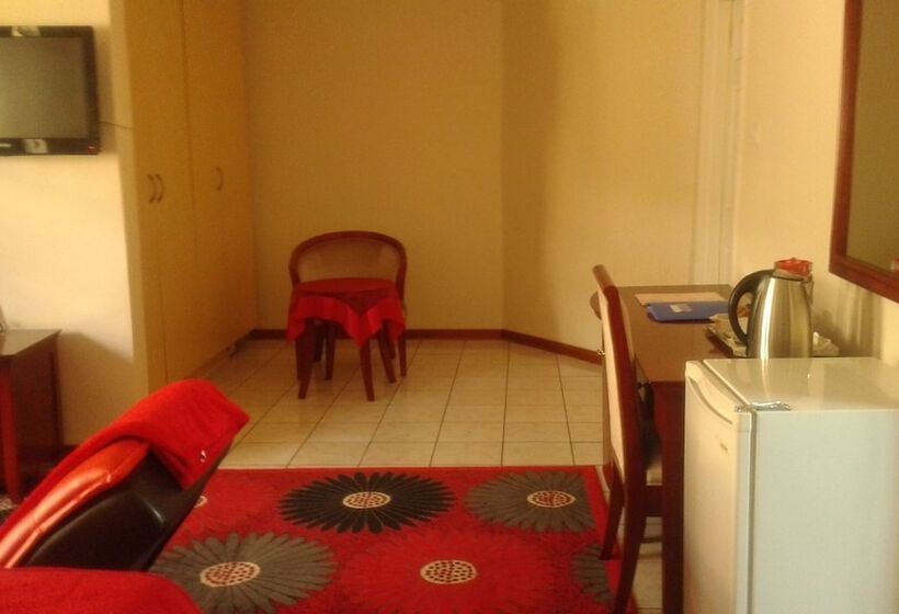 پانسیون Comfort Palace Guest House Francistown