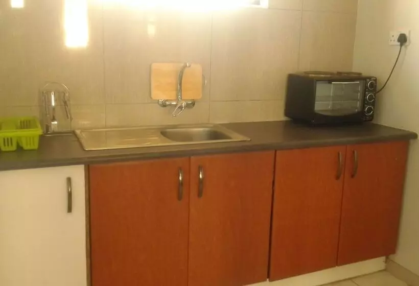 پانسیون Comfort Palace Guest House Francistown