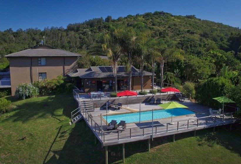 פנסיון Shangri La Manor