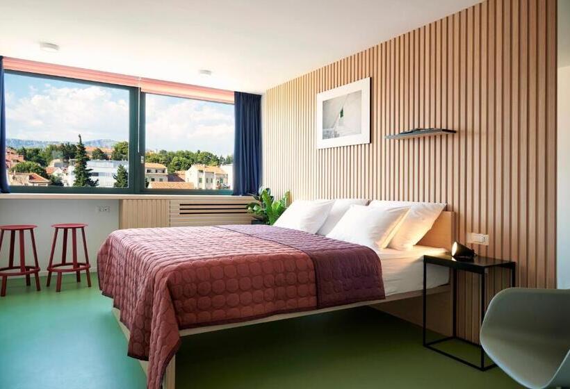 پانسیون Tower Rooms