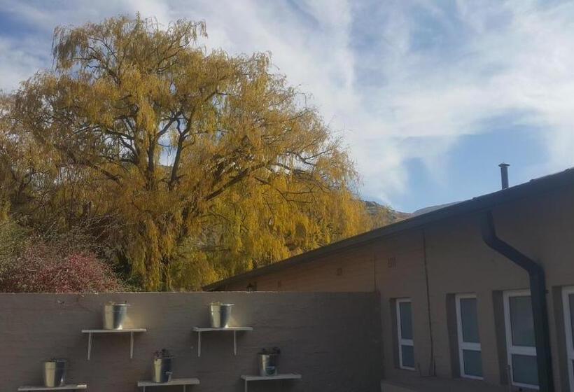 Пансион Upper House Guesthouse