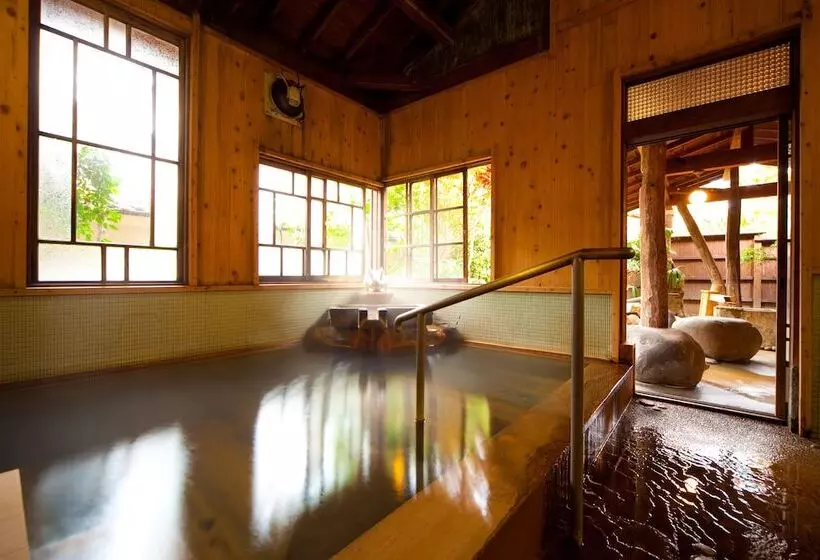 Ryokan Hatago Kayausagi - Hita