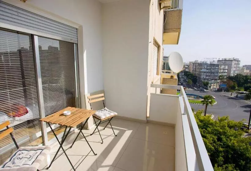 Seabreeze City Center Flat By Trulycyprus