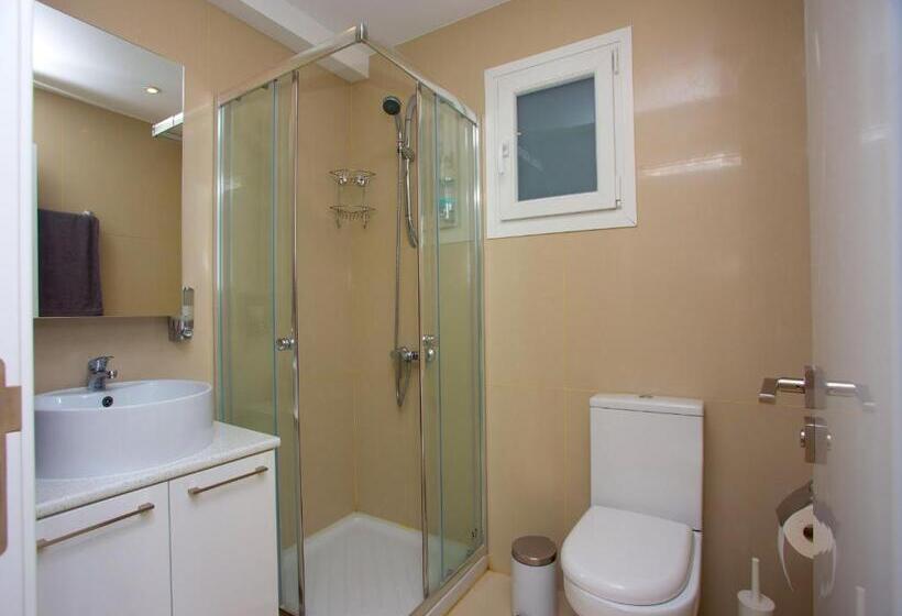 Seabreeze City Center Flat By Trulycyprus