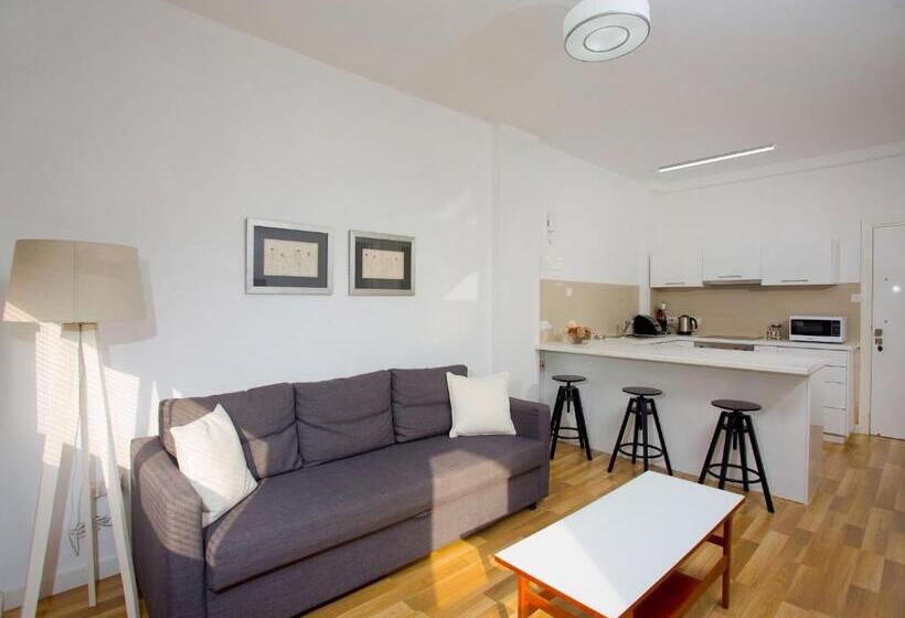 Seabreeze City Center Flat By Trulycyprus