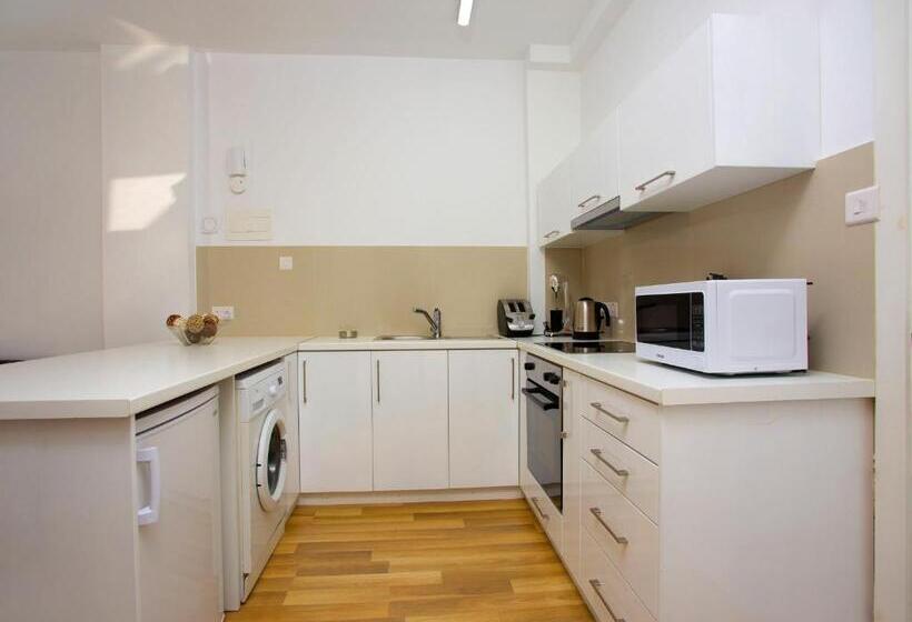 Seabreeze City Center Flat By Trulycyprus