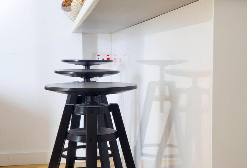 Seabreeze City Center Flat By Trulycyprus