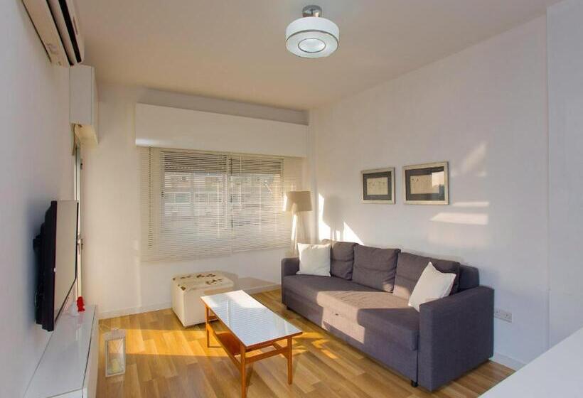 Seabreeze City Center Flat By Trulycyprus