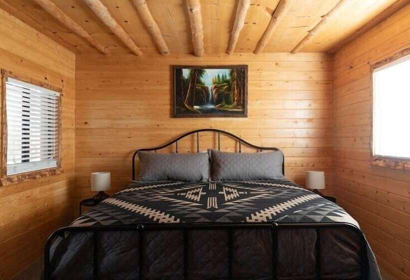 2401 Oak Knoll Studio With Jacuzzi #2 Cabin By Redawning