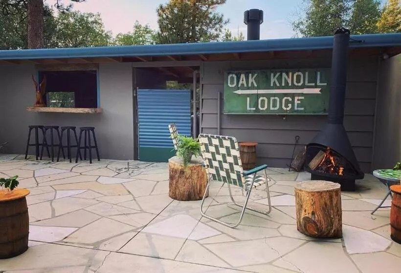 2401   Oak Knoll Studio With Jacuzzi #2 Cabin By Redawning