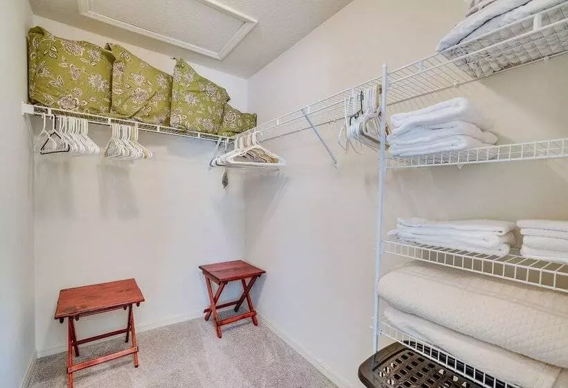 Screened Lanai & Grill: Home In The Villages