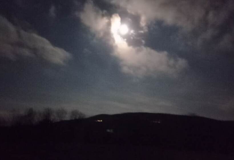 ベッドアンドブレックファースト Casale Ormano