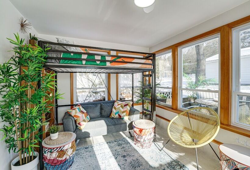 Bitely Cottage Rental: Fire Pit & Beach!