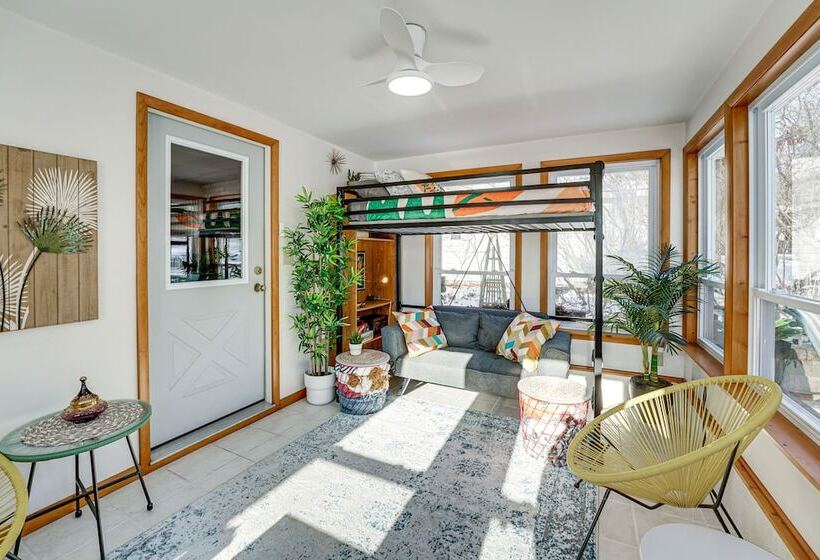 Bitely Cottage Rental: Fire Pit & Beach!