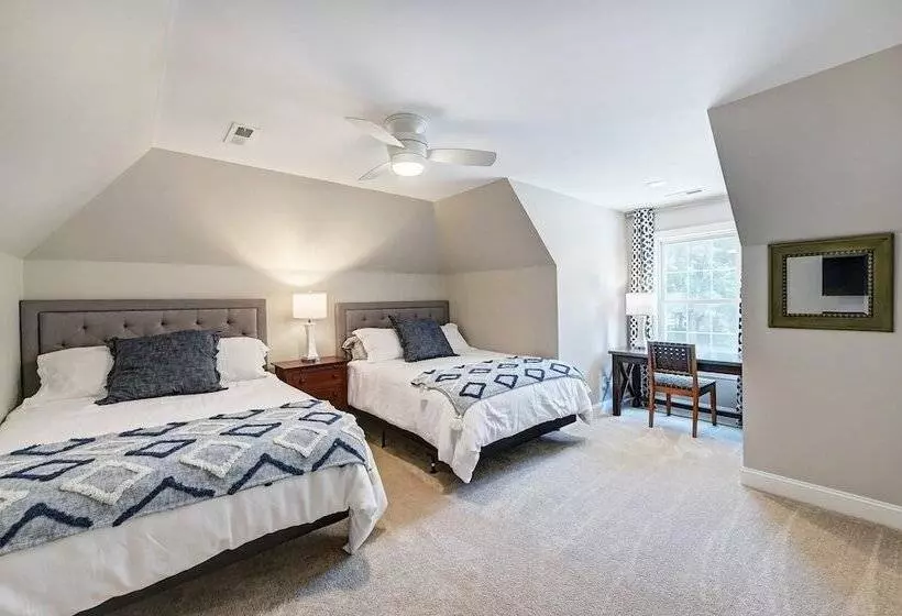 Bright Water Cove By Avantstay Saltwater Pool