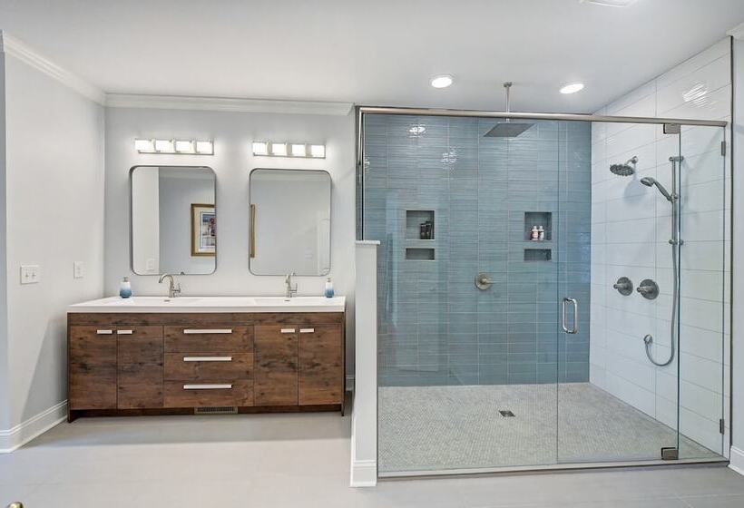 Bright Water Cove By Avantstay Saltwater Pool