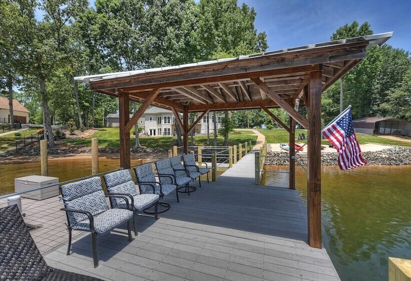 Bright Water Cove By Avantstay Saltwater Pool