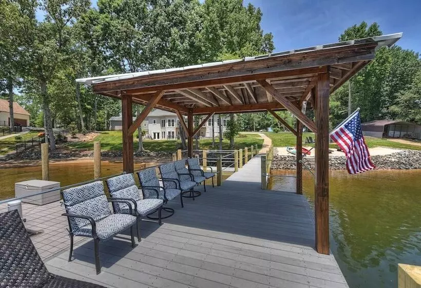 Bright Water Cove By Avantstay Saltwater Pool