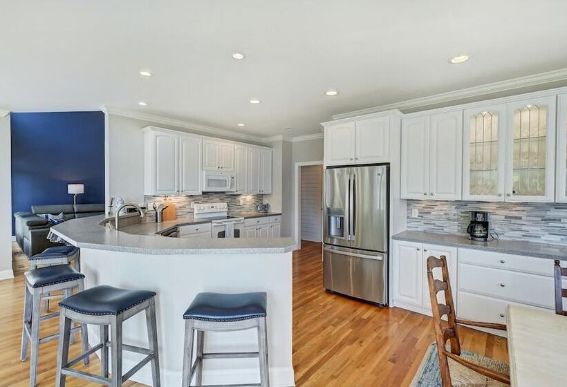 Bright Water Cove By Avantstay Saltwater Pool