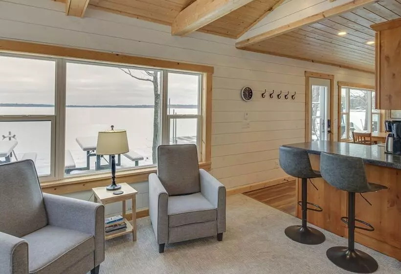 Lake Hubert Cabin W/ Private Deck + Boat Dock