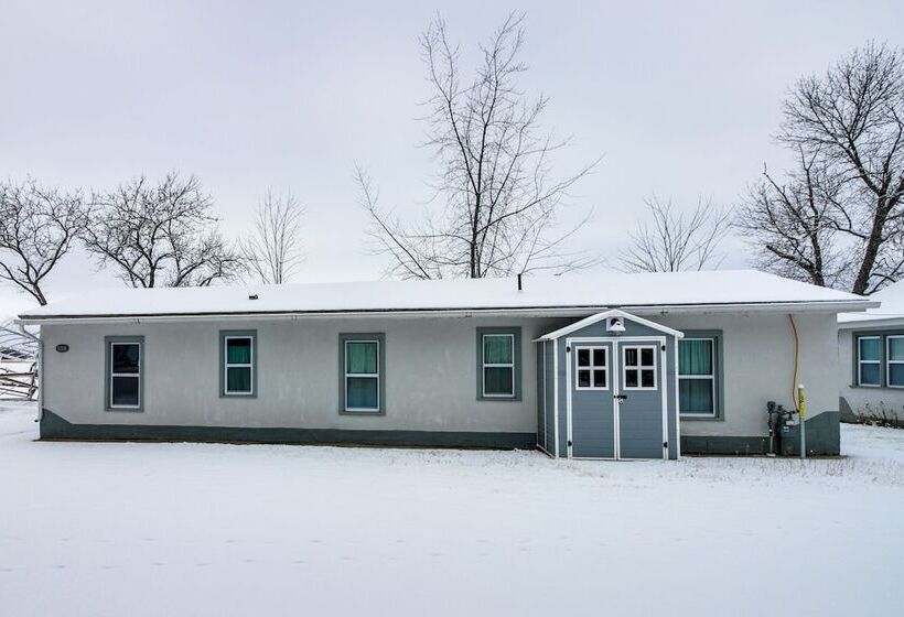 Lake Hubert Cabin W/ Private Deck + Boat Dock