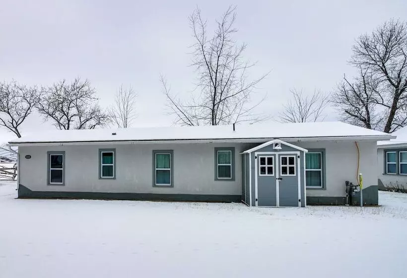 Lake Hubert Cabin W/ Private Deck + Boat Dock