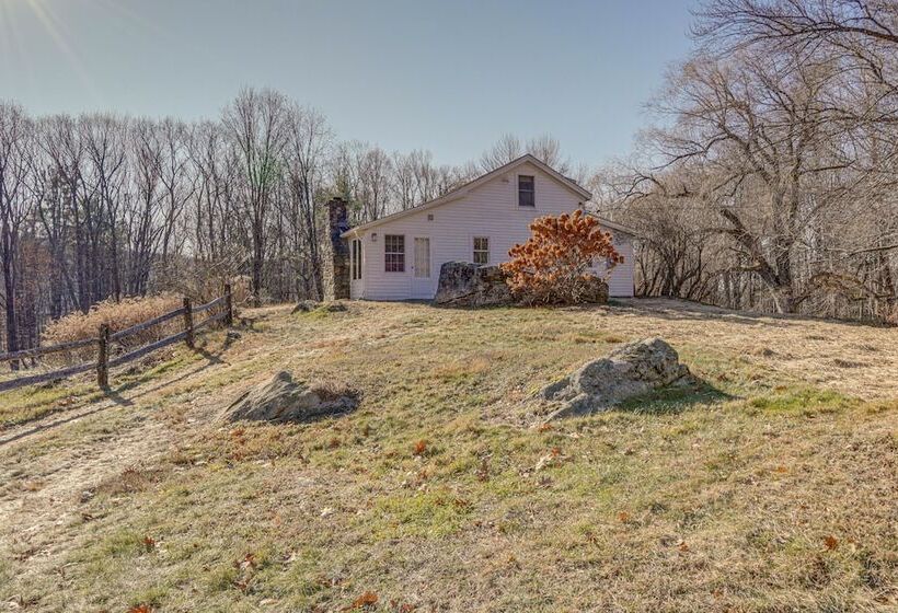 Cozy Berkshires Cottage W/ 11 Private Acres!