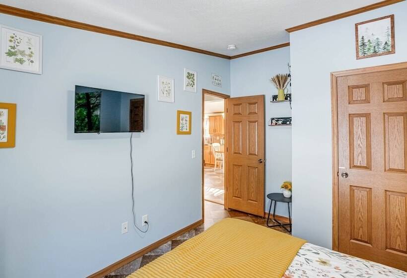 Cozy Home W/ Playground: Near Hunter Ski Resort!