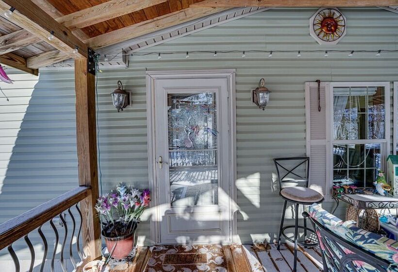 Cozy Home W/ Playground: Near Hunter Ski Resort!