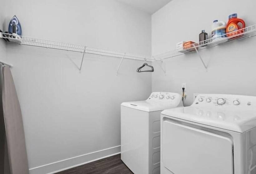 Cozysuites Stunning 4br Near Wholefoods