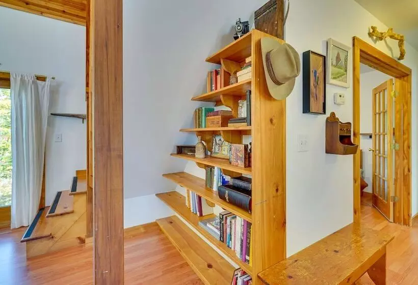 Delaware  Wooded River Retreat  W/ Views & More