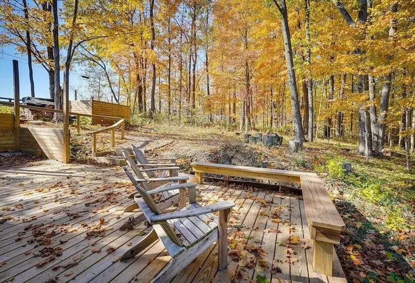 Delaware  Wooded River Retreat  W/ Views & More