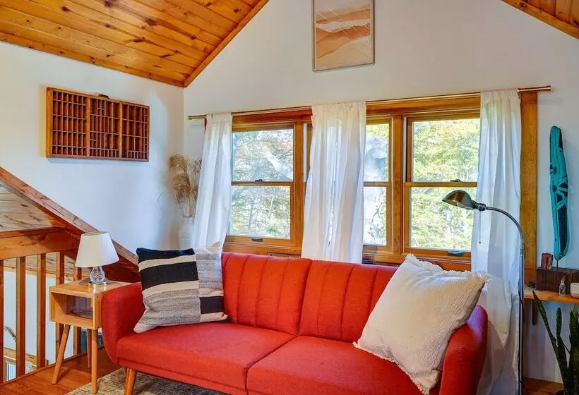 Delaware  Wooded River Retreat  W/ Views & More