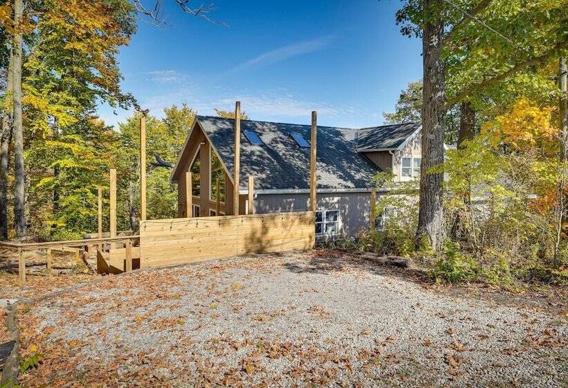 Delaware Wooded River Retreat W/ Views & More