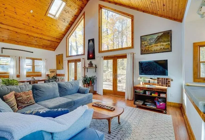 Delaware  Wooded River Retreat  W/ Views & More