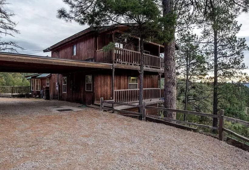 Enchanted Oak Cabin