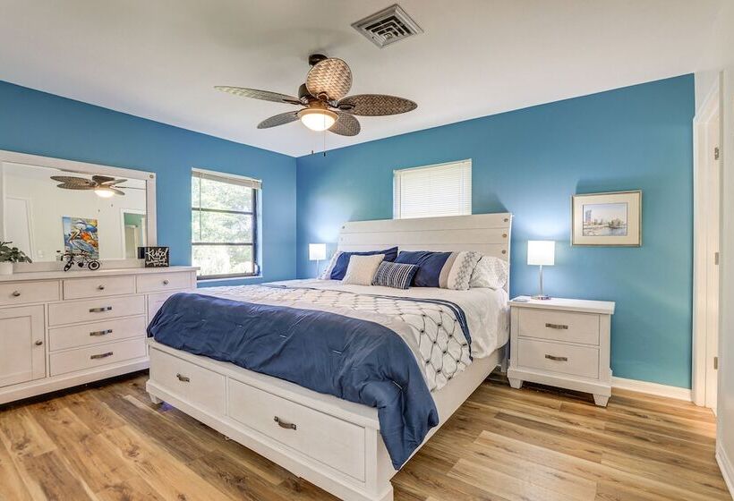 Englewood Duplex With Shared Lanai: 7 Mi To Beach!